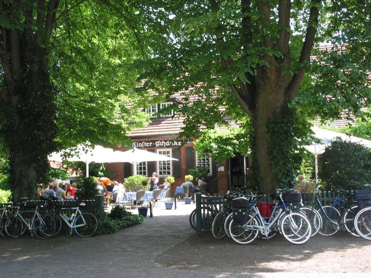 Klosterschaenke Hude Hotel Ferienwohnungen Restaurant Cafe Экстерьер фото